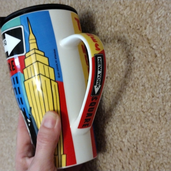 Jay Johnson Ceramic New York Travel Mug - Picture 6 of 16